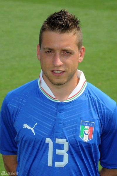 Tân binh Emanuele Giaccherini - EURO 2012 là lần đầu tiên anh khoác áo Azzurri